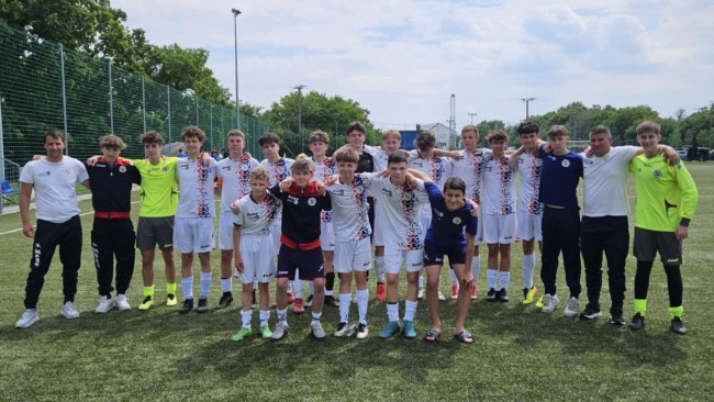Lehengerlő játékkal győzött U15-ös csapatunk!